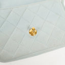 Chanel Vintage Quiltad Mocka Ljusblå Mini Flap-väska