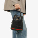 Gucci Web Ophidia Bucket Bag Liten I Svart Glansigt Texturerat Kalvskinn