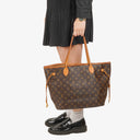 Louis Vuitton Neverfull MM Monogram Canvas Tote Bag
