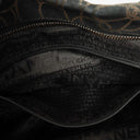 Bolso de Hombro Chanel Camellia en Ante Grabado con Cadena