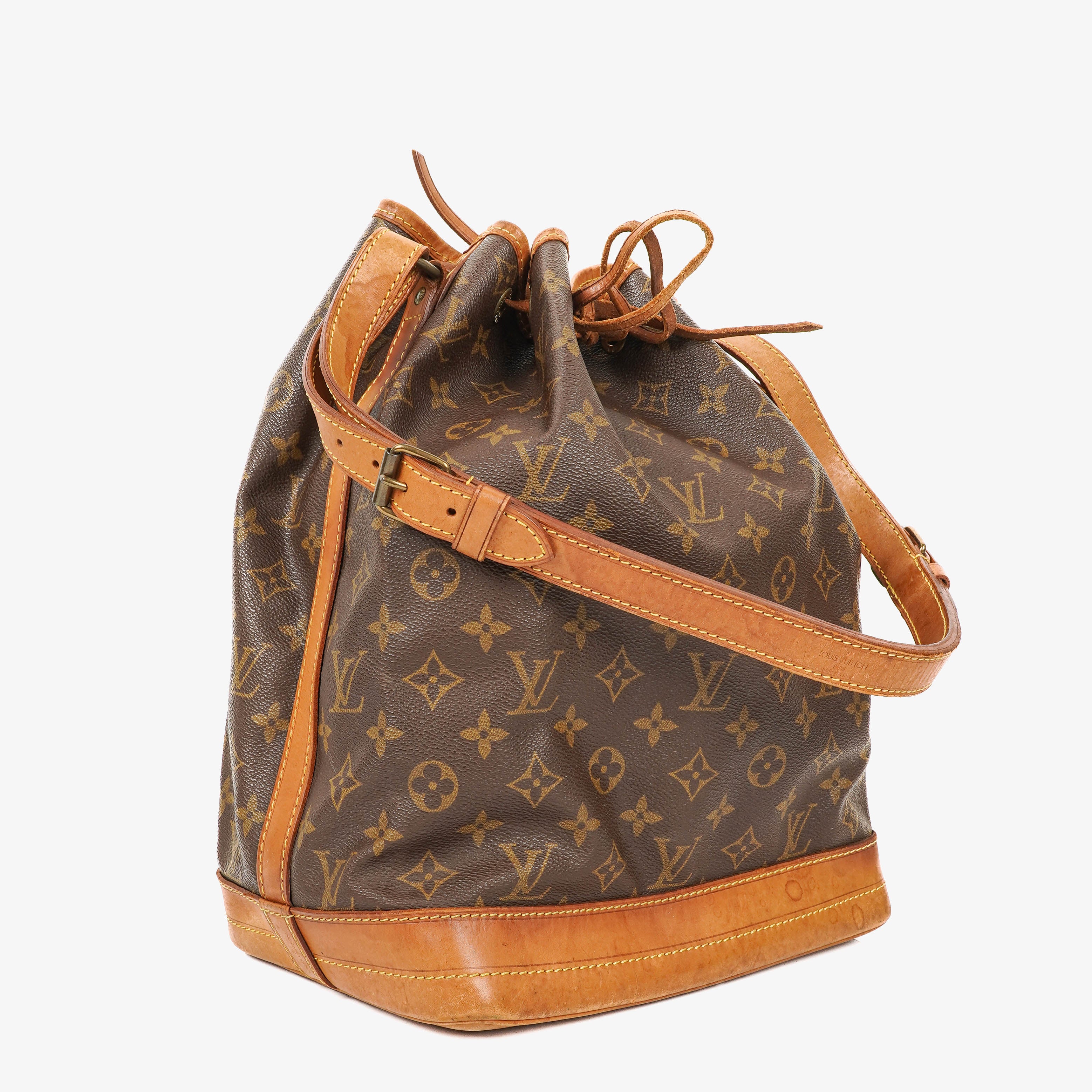 Louis Vuitton Noe Grande GM Monogram Canvas Shoulder Bag