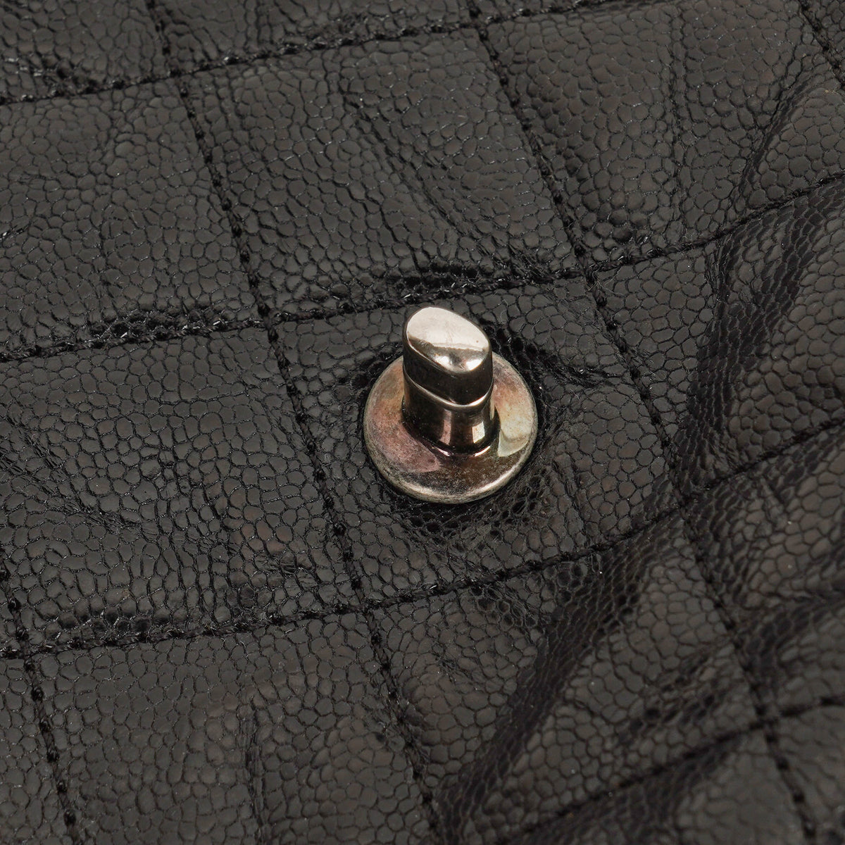 Chanel Black Quilted Crumpled Grained Calfskin Jumbo CC Crave Flap Bag