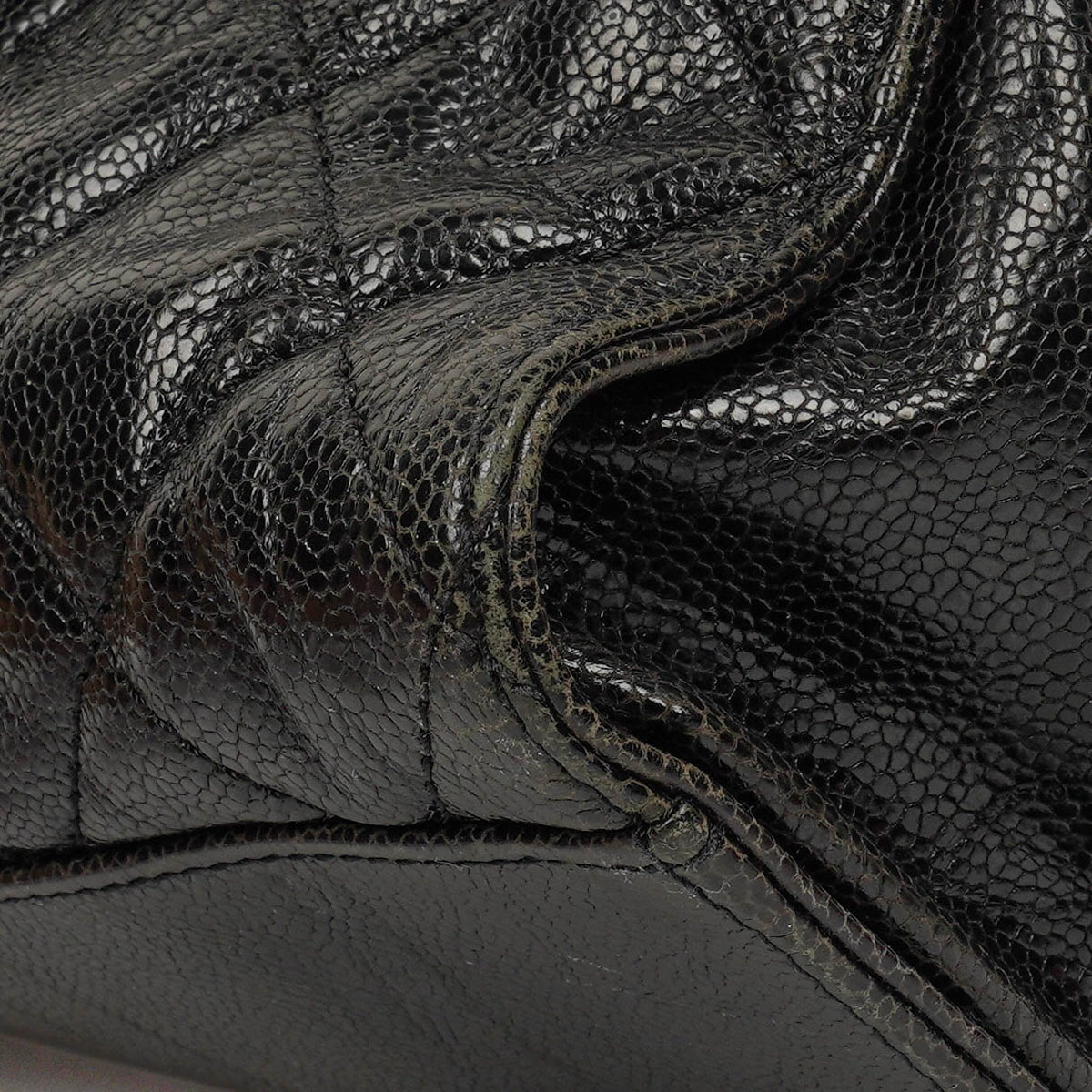 Chanel Black Quilted Crumpled Grained Calfskin Jumbo CC Crave Flap Bag