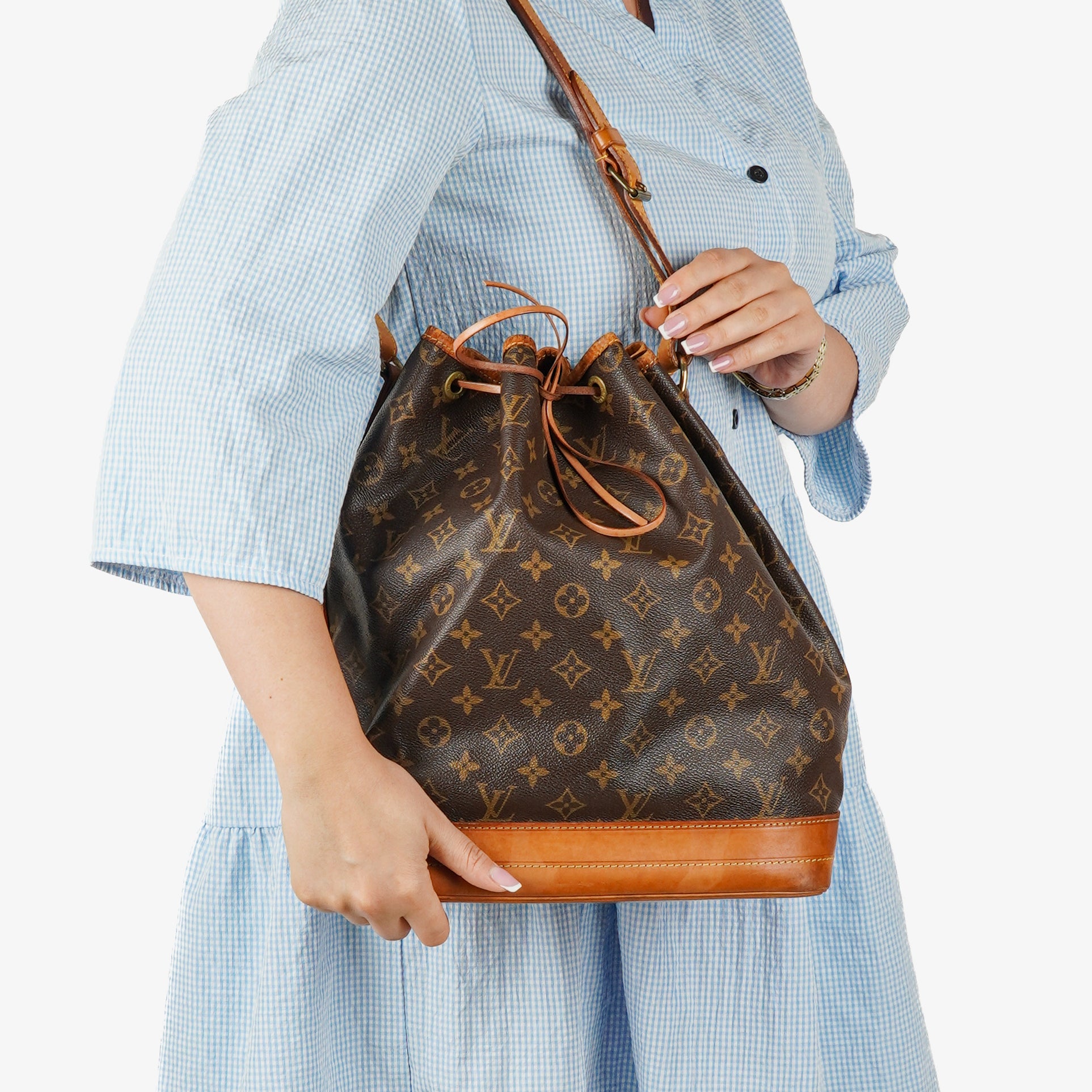 Louis Vuitton Noe Grande GM Monogram Canvas Shoulder Bag