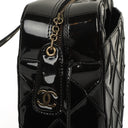Chanel Borsa a Spalla in Pelle Verniciata Trapuntata Nera con Cuciture a Diamante