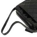 Chanel Borsa a Spalla in Pelle Verniciata Trapuntata Nera con Cuciture a Diamante