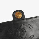 Petit Sac Chanel Classic Single Rabat Noir en Agneau Matelassé avec Ferrures Plaquées Or 24K