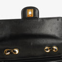 Chanel Single Flap-väska Svart Quiltad Lackläder med 24K Guldpläterade Metallbeslag