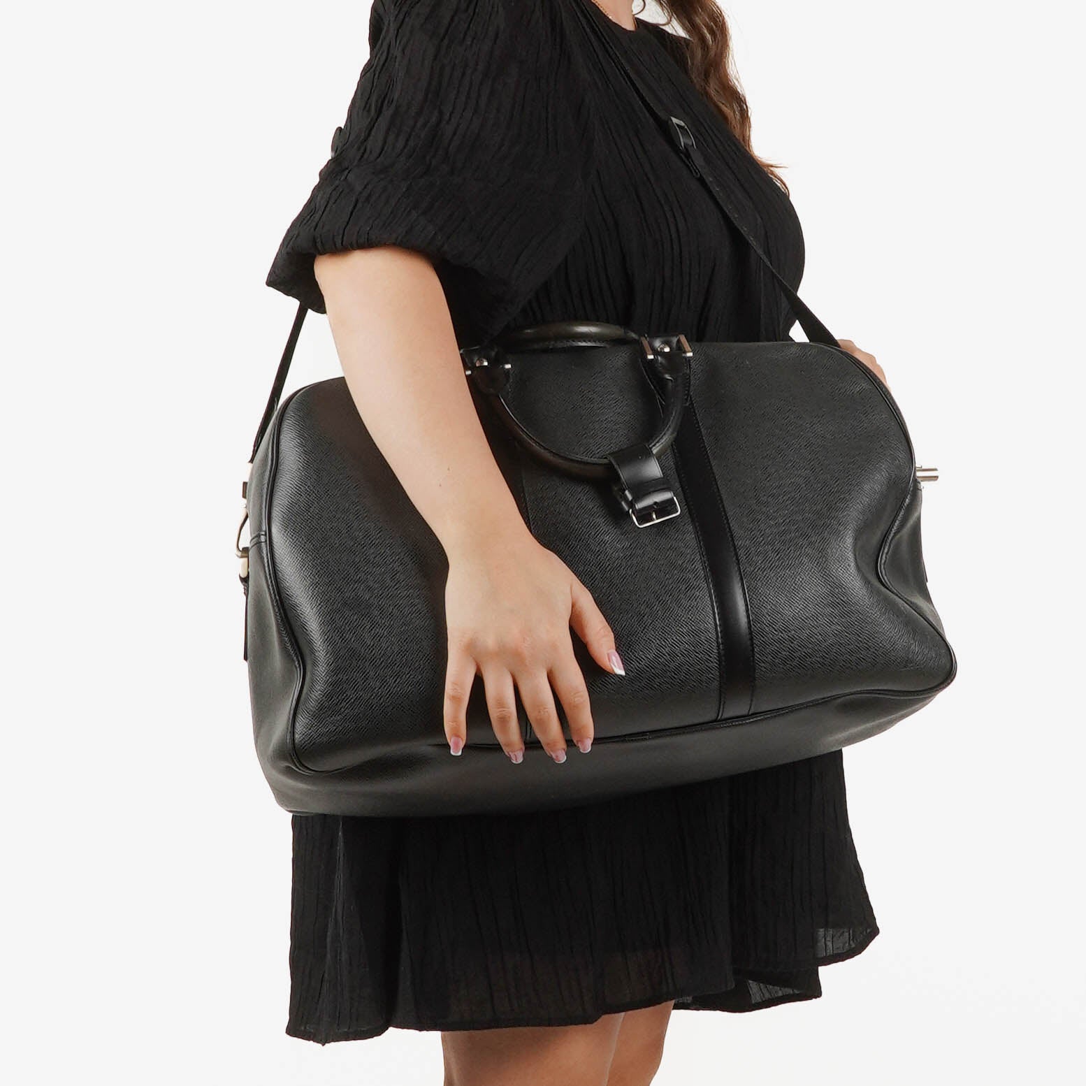 Louis Vuitton Grey/Black Taiga Leather Kendall Keepall Bag