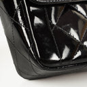 Chanel Single Flap-väska Svart Quiltad Lackläder med 24K Guldpläterade Metallbeslag