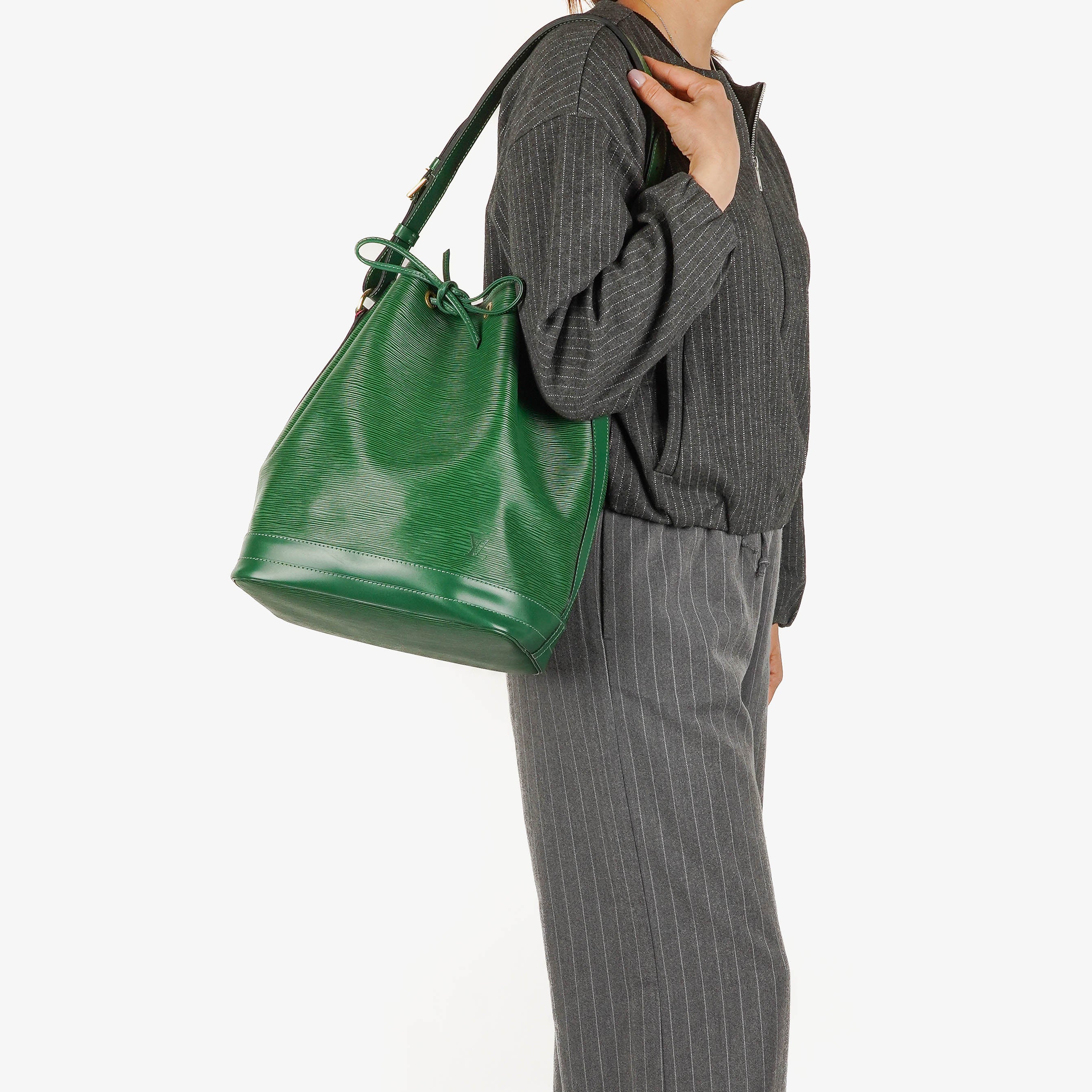 Louis Vuitton Noe Grande GM Grüne Epi Leder Schultertasche