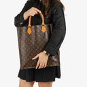 Louis Vuitton Sac Plat Monogram Canvas Bag
