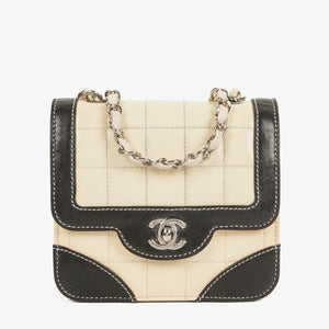 Chanel Vintage Chocolate Bar Square Single Flap Beige Quilted Leather/Patent Leather Chain Shoulder Bag