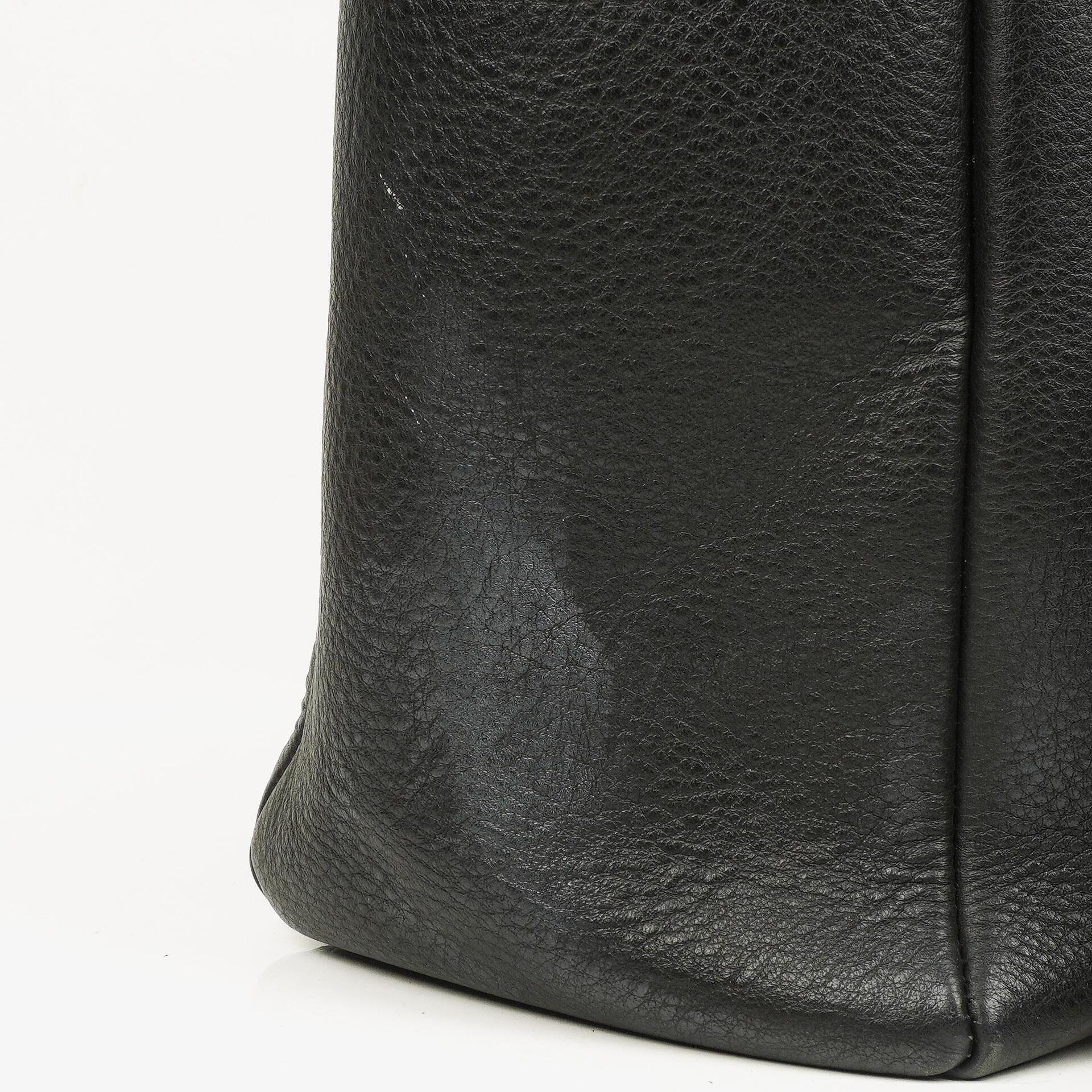Balenciaga Black Pebbled Calfskin Medium Everyday Tote Bag