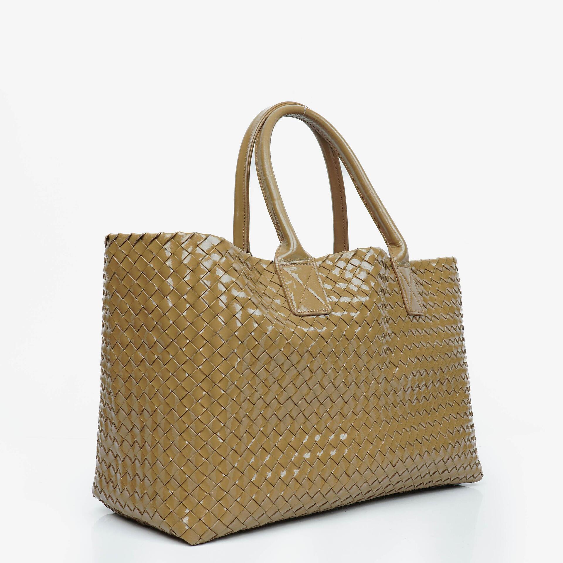 Bottega Veneta Intrecciato Patent Leather Cabat Tote Bag