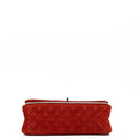 Sac à rabat double moyen Chanel 2.55 Reissue en daim rouge et cuir argenté