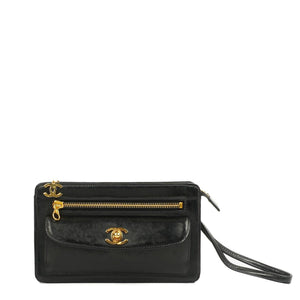 Chanel CC Schwarze Leder Clutch 24K Goldbeschläge, 1996-1997