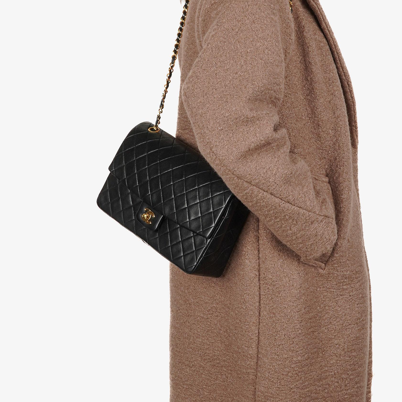 Chanel Classic Vintage Single Flap Bag Black Quilted Lambskin 24K Gold-Plated Hardware