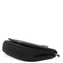 Sac à rabat demi-lune Chanel en jersey matelassé noir avec ferrures plaquées or 24K