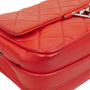 Chanel Icons Secret Label Quiltad Kalvskinn Flapväska med Silverfärgad Metall