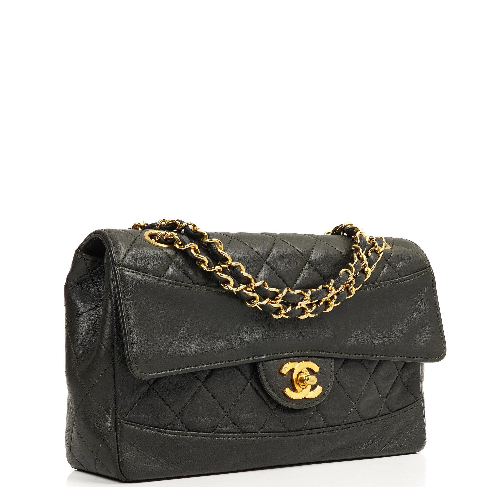 Chanel Medium Classic Vintage Single Flap Bag Quilted Lambskin 24K Gold-Plated Hardware