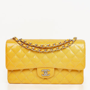 Chanel Medium Dubbel Flikväska Quilted Lackläder med Silverfärgad Metall