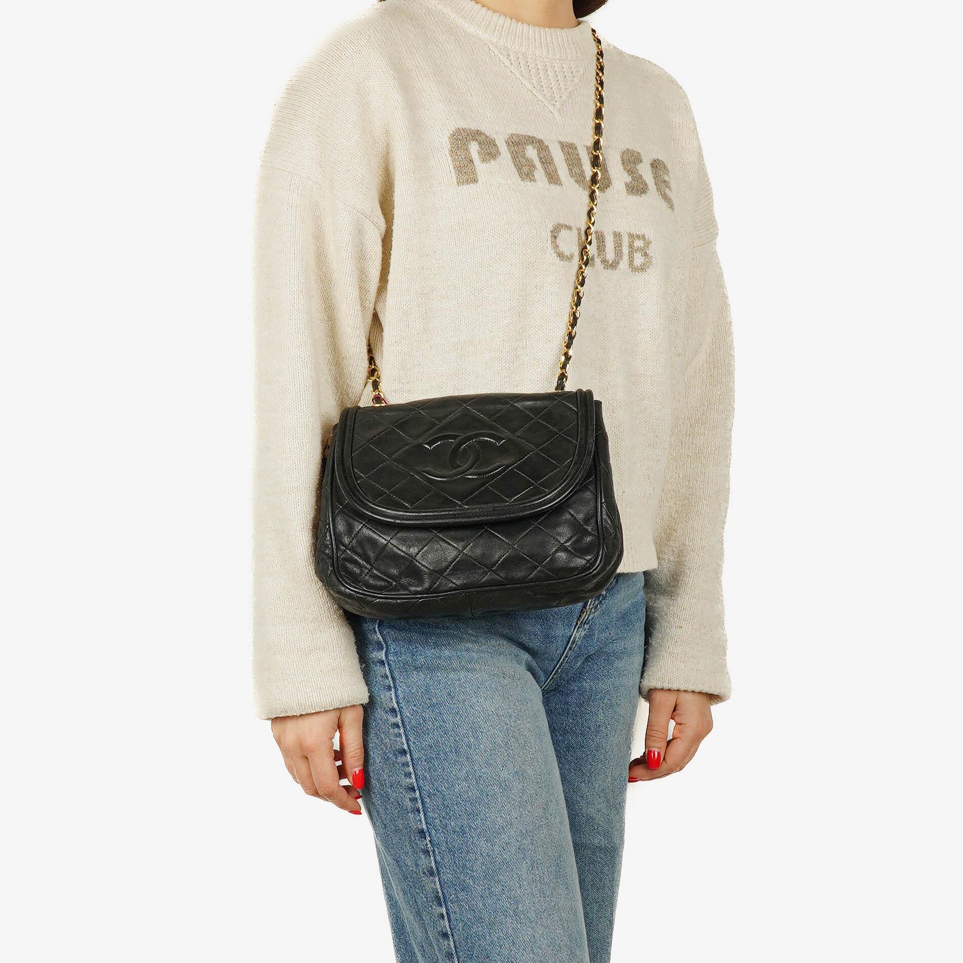 Chanel Vintage CC Diamond Black Quilted Lambskin Tassel Bag