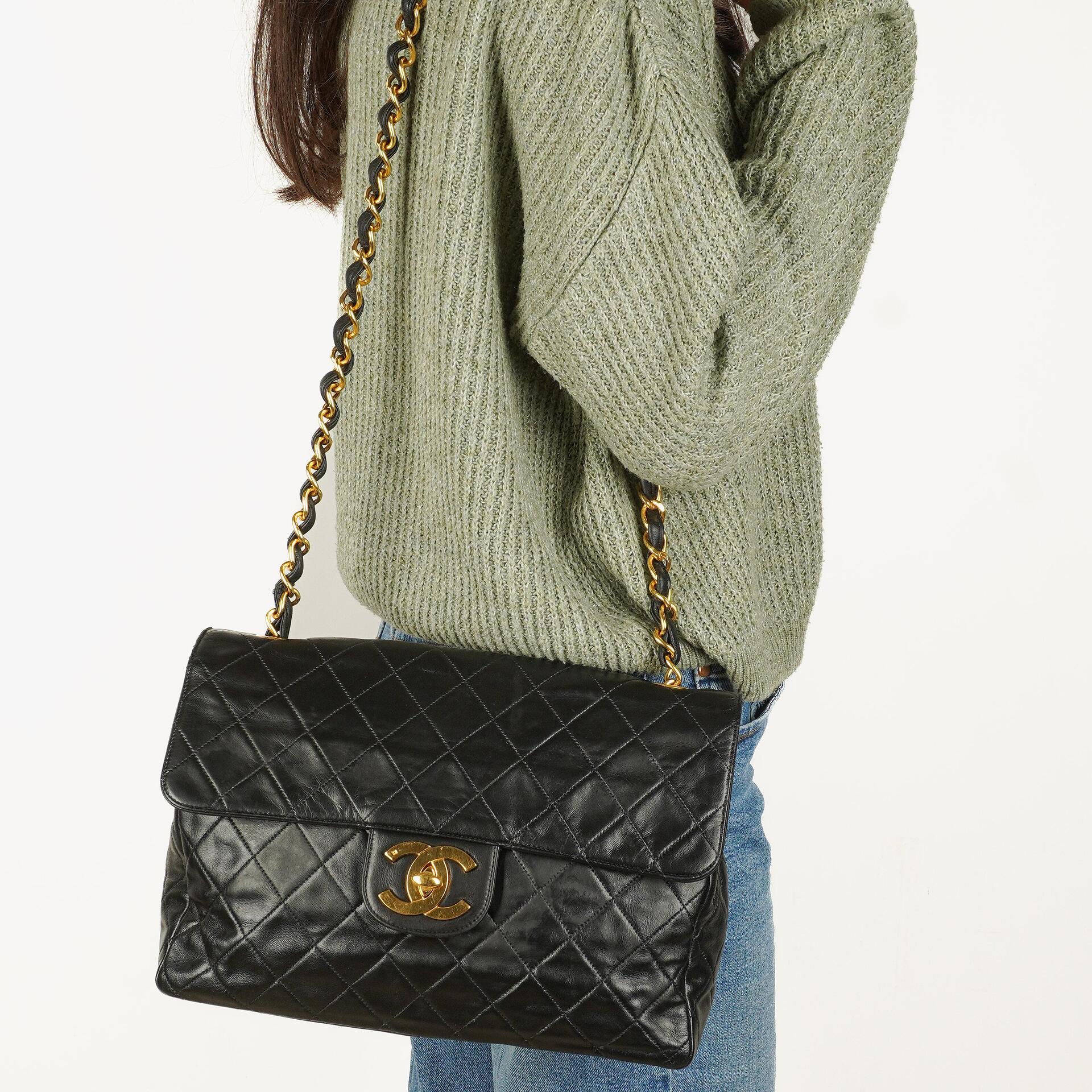 Chanel Vintage Jumbo Classic Single Flap Bag Black Patent Leather With 24K Gold-Plated Hardware