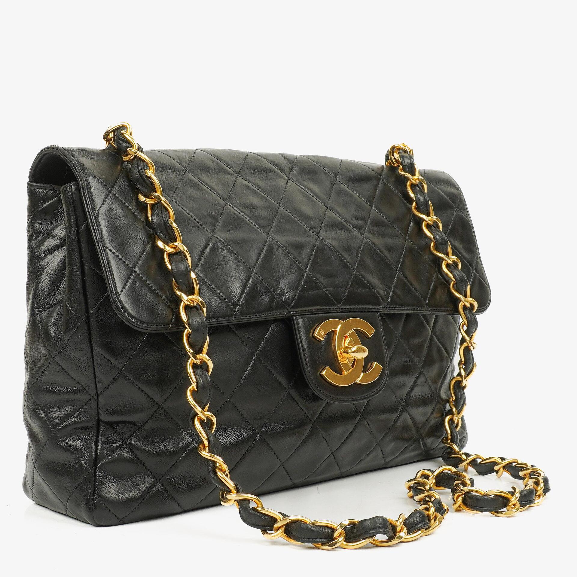 Chanel Vintage Jumbo Classic Single Flap Bag Black Patent Leather With 24K Gold-Plated Hardware