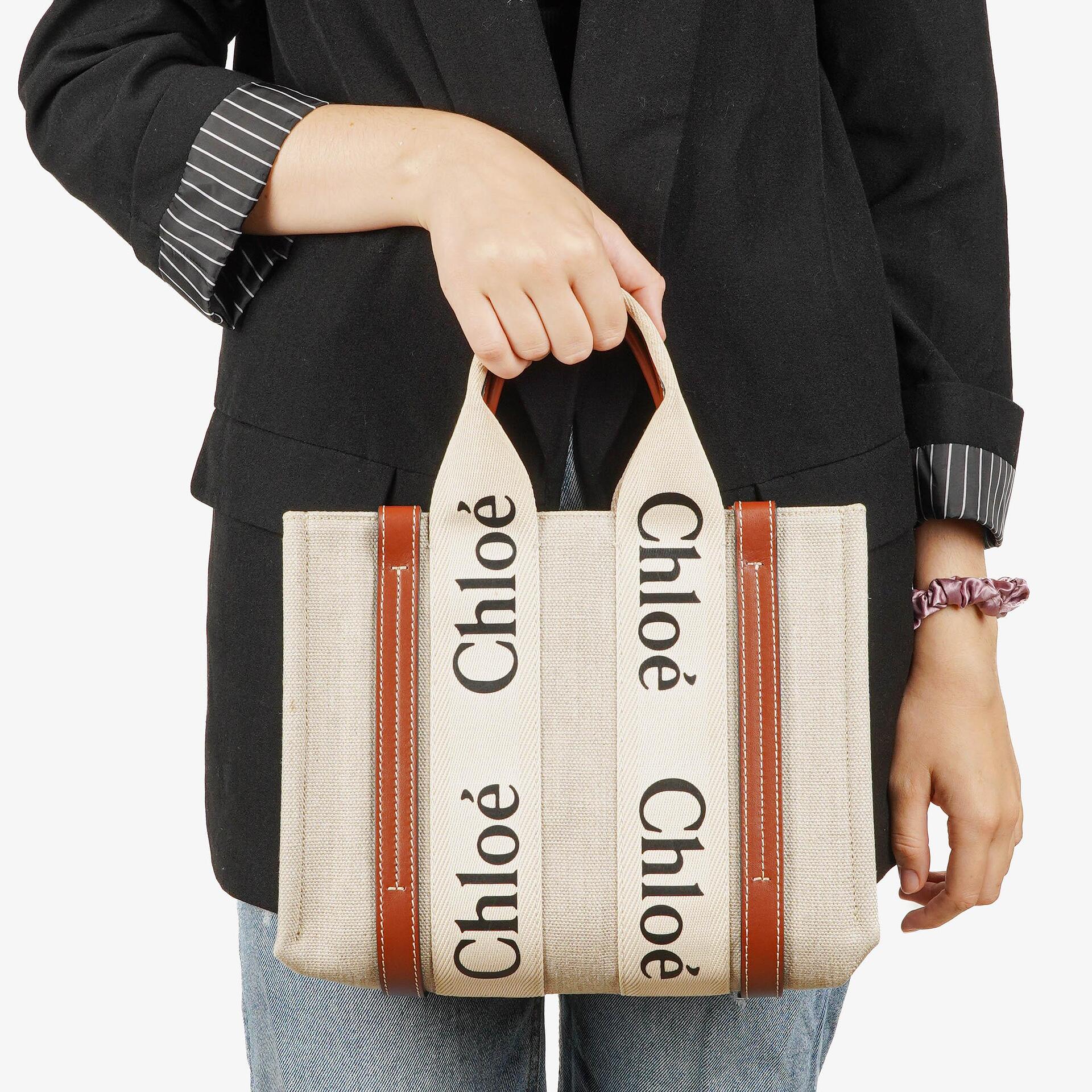 Chloe Small Woody Linen Tote Bag Brown