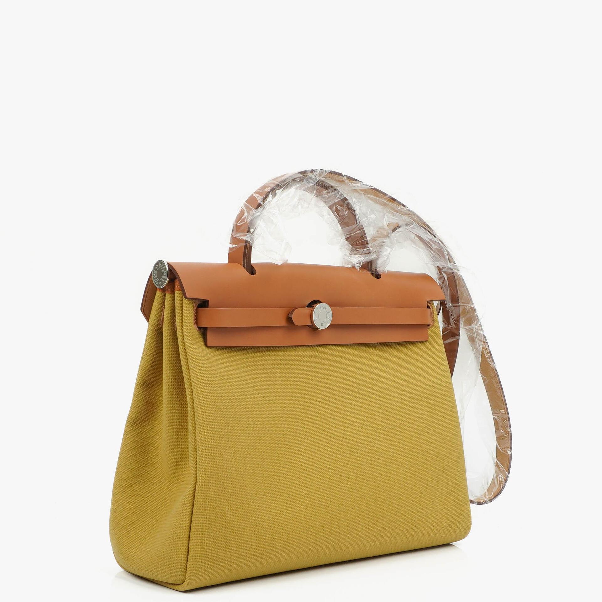 Hermes Herbag 31 Zip Retourne PM Vache Hunter Military Toile Ginger Naturel