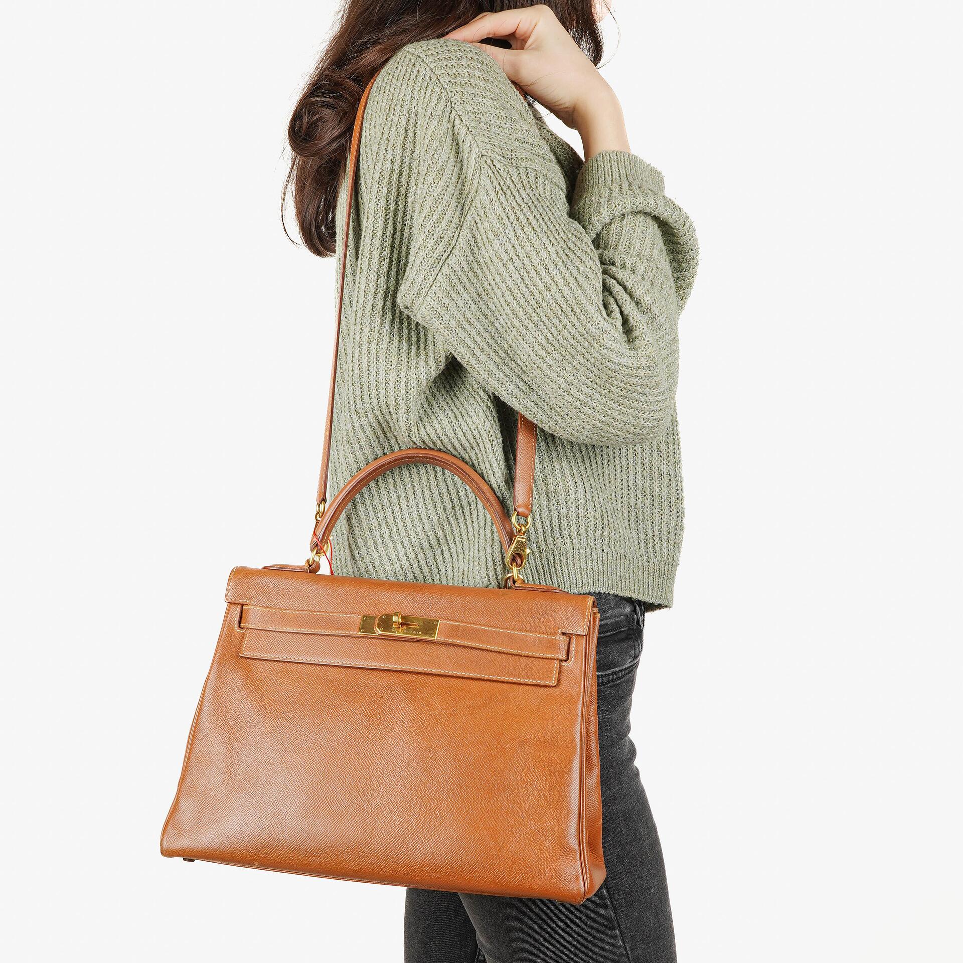 Hermes Kelly 32 Retourne Gold Courchevel Gold Hardware, 1992