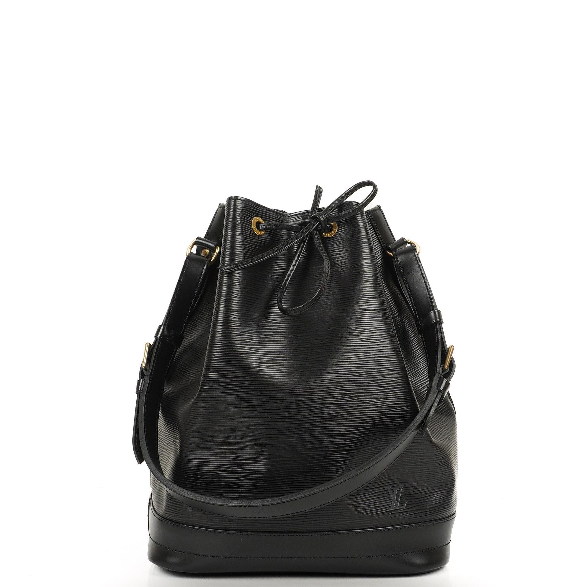 Louis Vuitton Noe Grande GM Black EPI Leather Shoulder Bag