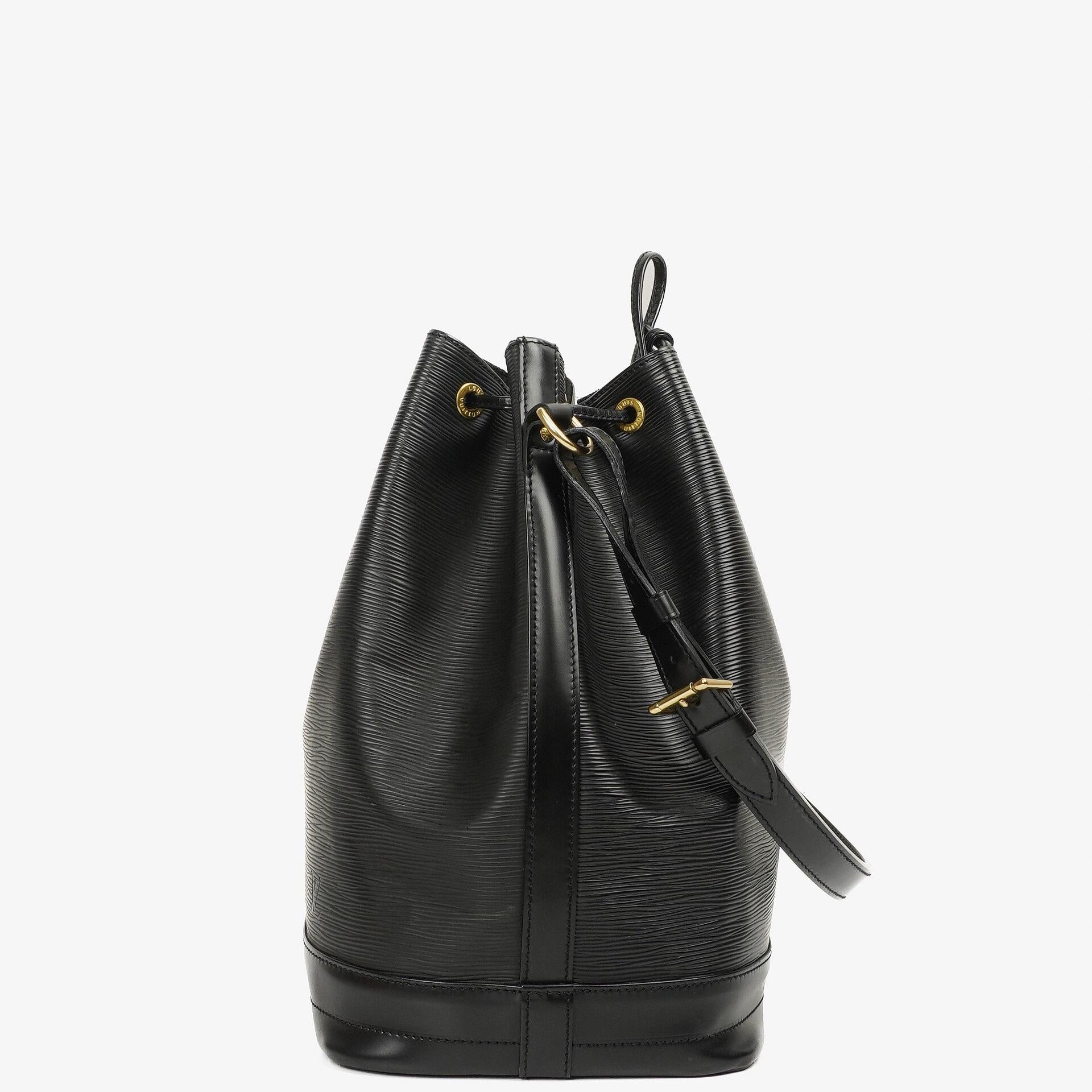 Louis Vuitton Noe Grande GM Black EPI Leather Shoulder Bag