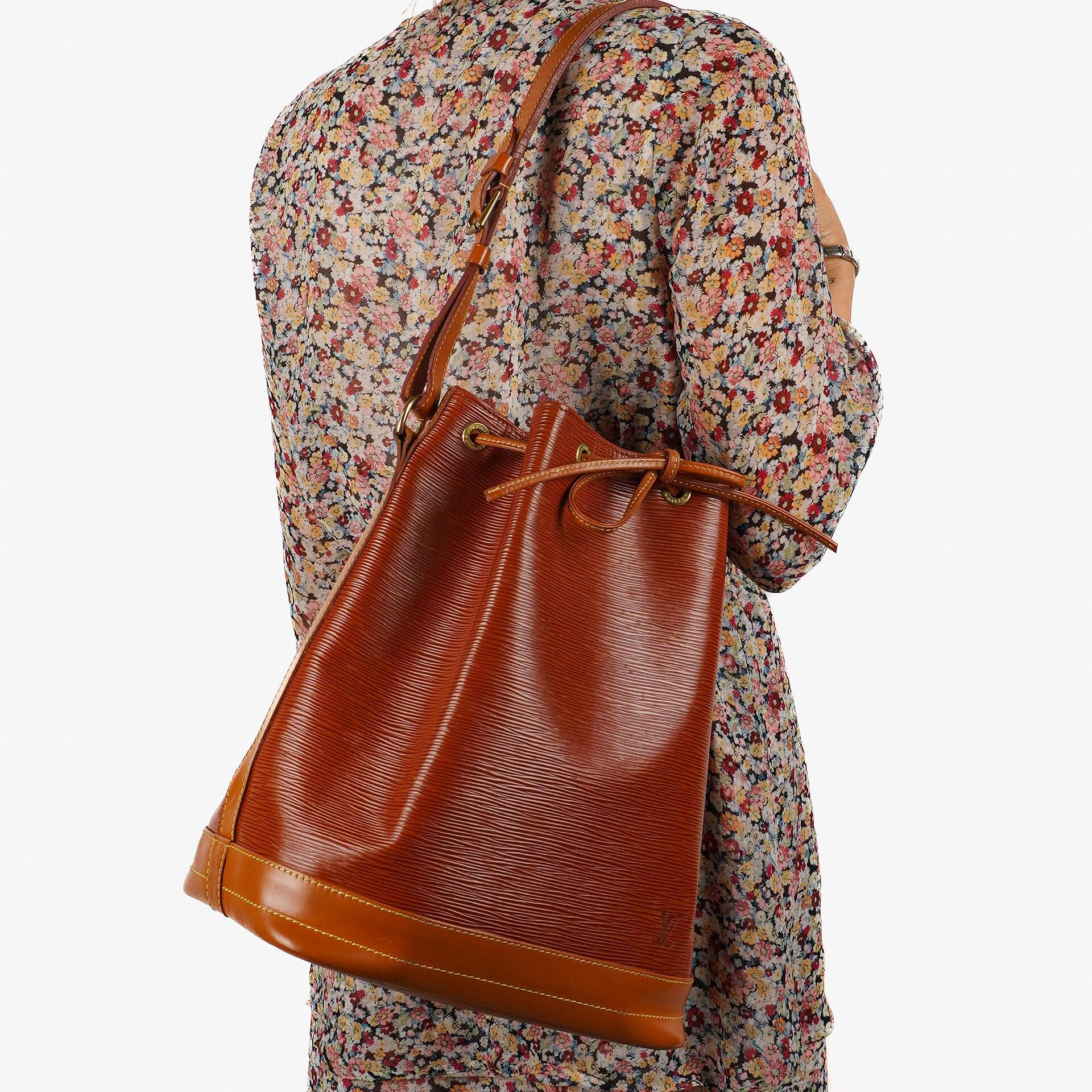 Louis Vuitton Noe Grande GM Brown EPI Leather Shoulder Bag