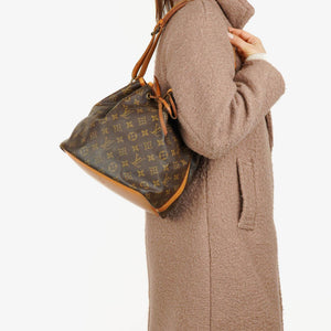 Sac à bandoulière Louis Vuitton Petit Noe Malletier en toile Monogram