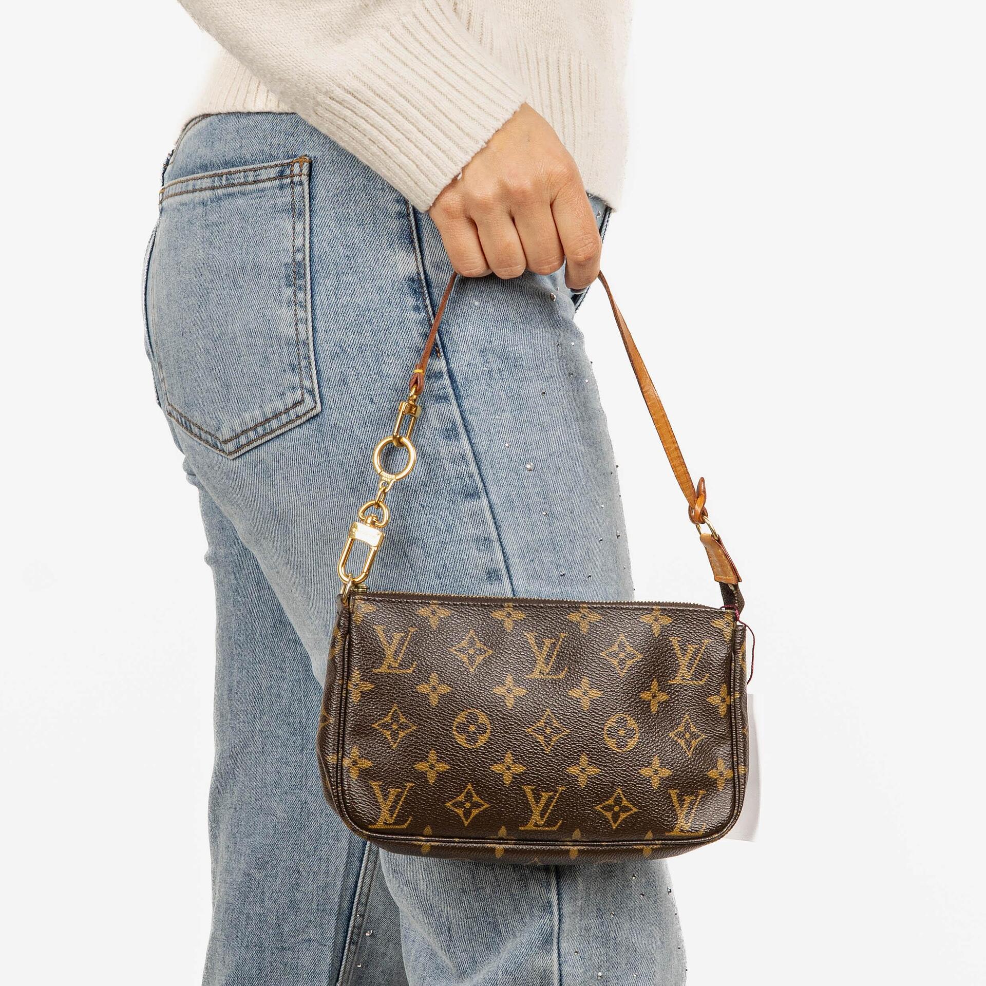 Louis Vuitton Pochette Accessoires Monogram Canvas Clutch Bag