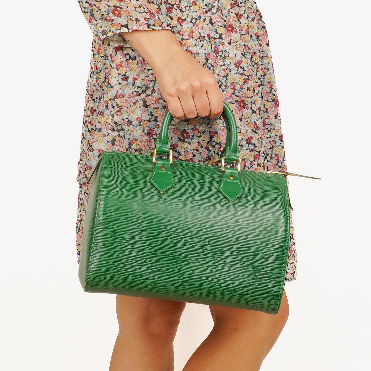 Louis Vuitton Speedy 25 Green EPI Leather Handbag