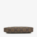 Pochette Accessoires Louis Vuitton Monogram Canvas Clutch Bag