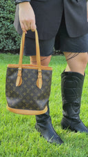 Louis Vuitton Monogram Canvas Petit Bucket Bag